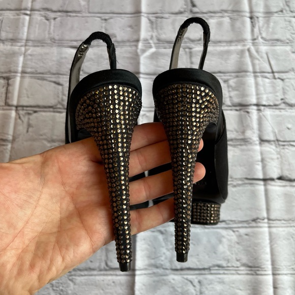 BCBG MAX AZRIA Black Sparkle Heels 7.5 WOW - Picture 3 of 11